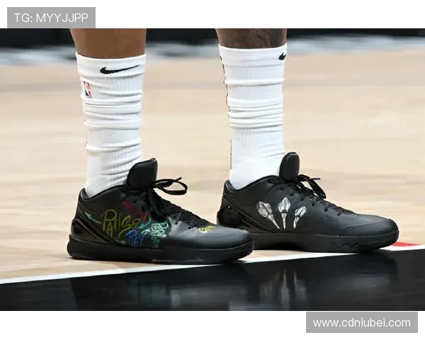 PJ塔克晒布克限量球鞋引热议 竟是布克本人未曾穿过的款式